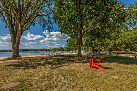 10465 Red Leaf Circle Lakewood IL 60014