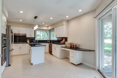 287 Willow Parkway Buffalo Grove IL 60089