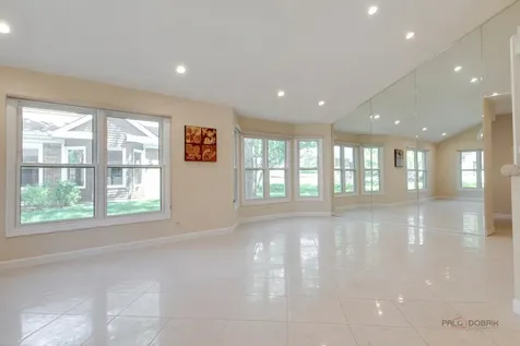 287 Willow Parkway Buffalo Grove IL 60089