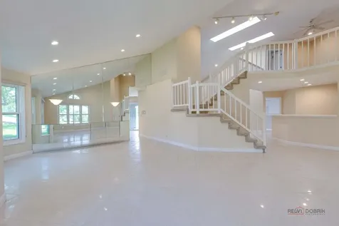 287 Willow Parkway Buffalo Grove IL 60089
