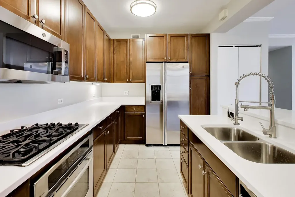 530 North Lake Shore Drive Chicago IL 60611