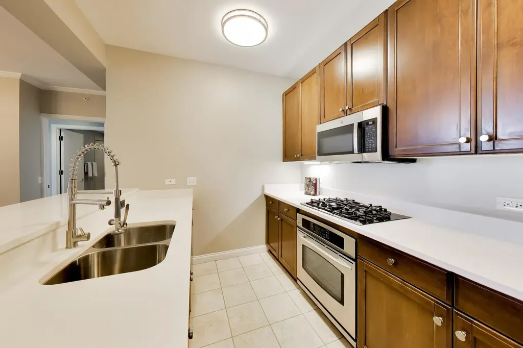 530 North Lake Shore Drive Chicago IL 60611