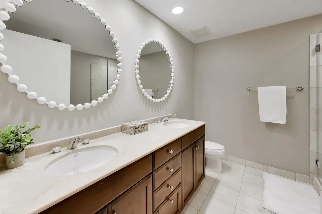 530 North Lake Shore Drive Chicago IL 60611