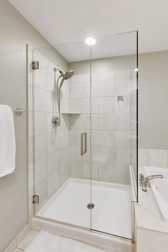 530 North Lake Shore Drive Chicago IL 60611
