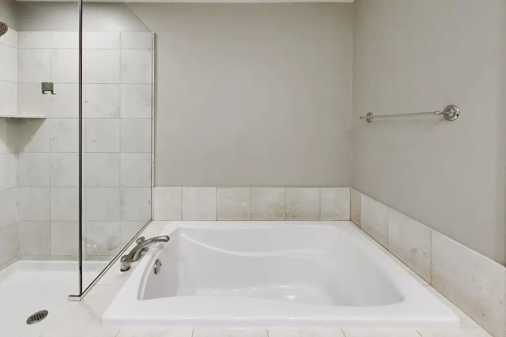 530 North Lake Shore Drive Chicago IL 60611
