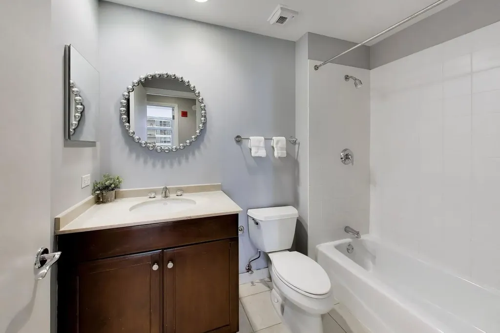 530 North Lake Shore Drive Chicago IL 60611
