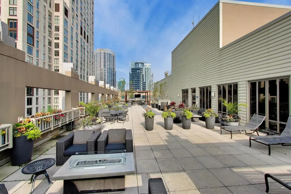 530 North Lake Shore Drive Chicago IL 60611