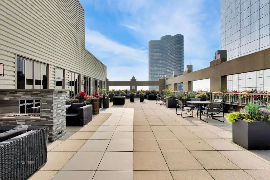 530 North Lake Shore Drive Chicago IL 60611