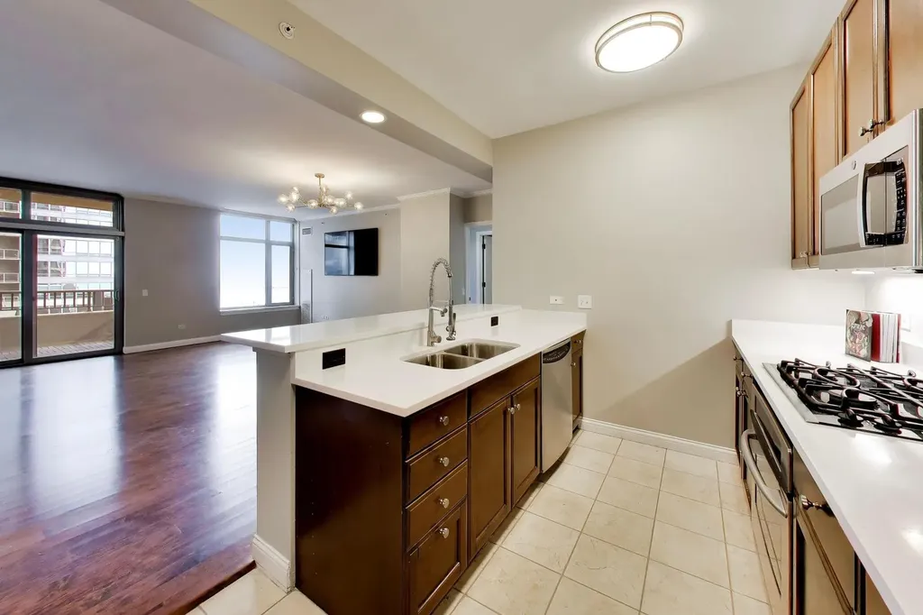 530 North Lake Shore Drive Chicago IL 60611