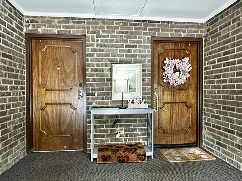 264 East Bailey Road Naperville IL 60565