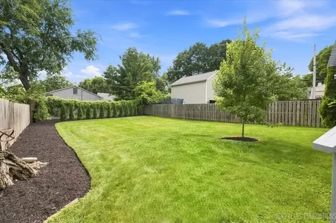 722 Center Street Geneva IL 60134