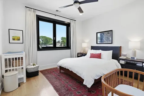 2122 West Crystal Street Chicago IL 60622