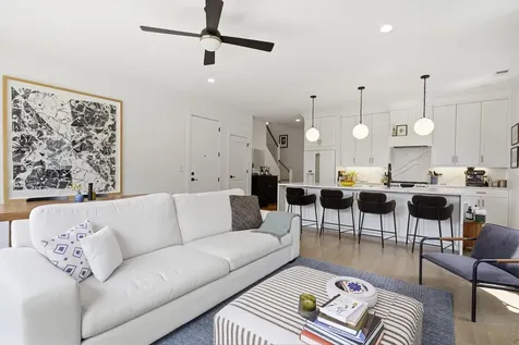 2122 West Crystal Street Chicago IL 60622