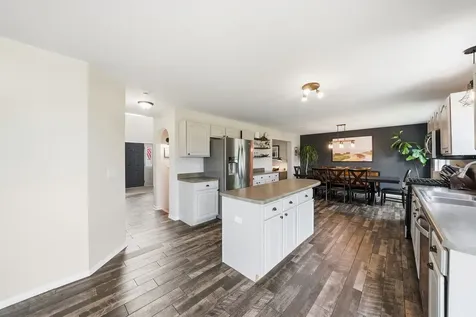 1987 Wedgeport Circle Romeoville IL 60446