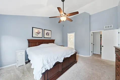 1987 Wedgeport Circle Romeoville IL 60446