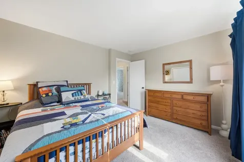 1987 Wedgeport Circle Romeoville IL 60446