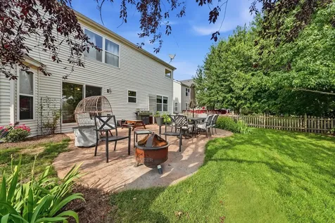 1987 Wedgeport Circle Romeoville IL 60446
