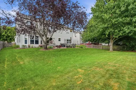1987 Wedgeport Circle Romeoville IL 60446