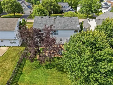 1987 Wedgeport Circle Romeoville IL 60446