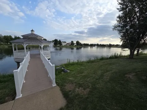 1987 Wedgeport Circle Romeoville IL 60446