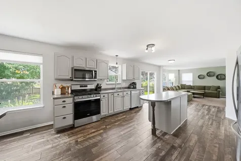 1987 Wedgeport Circle Romeoville IL 60446
