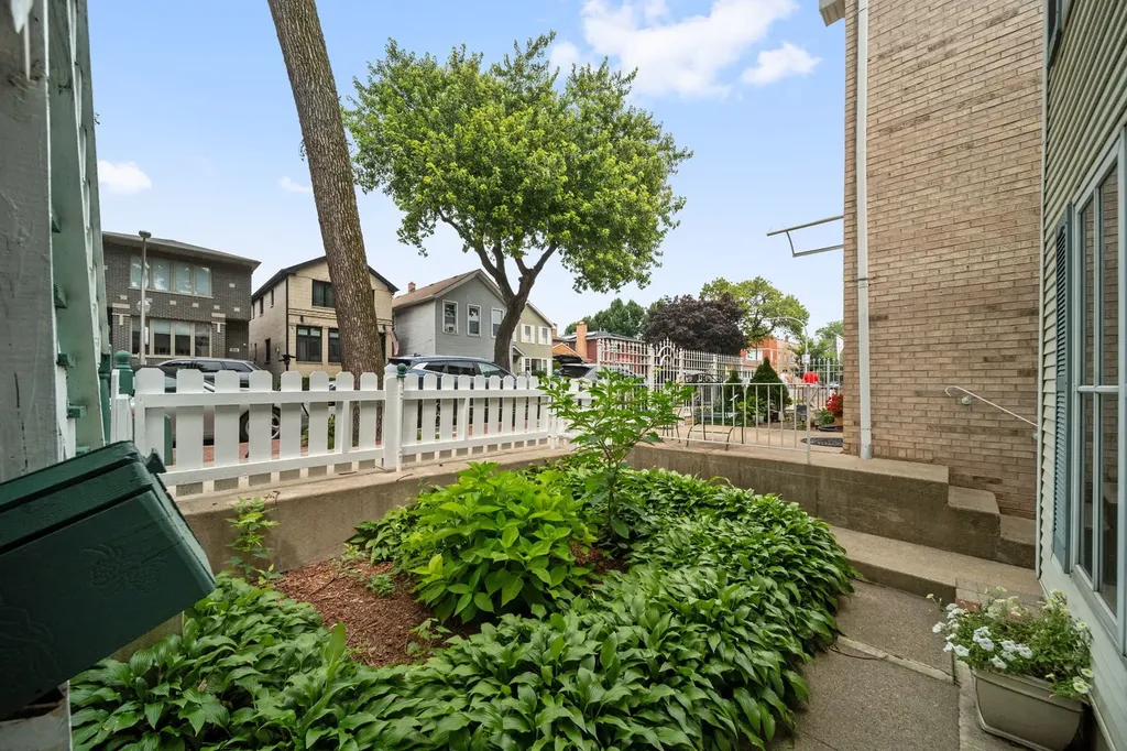 3517 South Lowe Avenue Chicago IL 60609