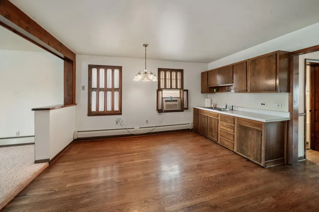 3517 South Lowe Avenue Chicago IL 60609