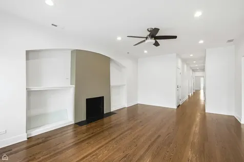 6914 North Sheridan Road Chicago IL 60626