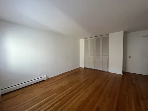 736 West Buena Avenue Chicago IL 60613