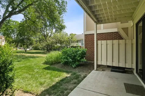 1160 Northbury Lane Wheeling IL 60090