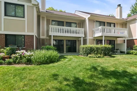 1160 Northbury Lane Wheeling IL 60090