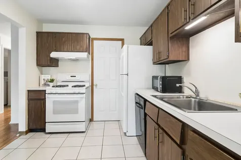 1160 Northbury Lane Wheeling IL 60090