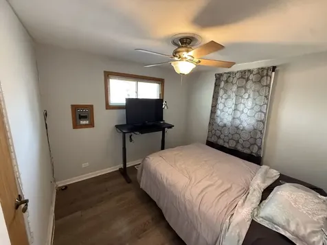 17057 Park Avenue Lansing IL 60438