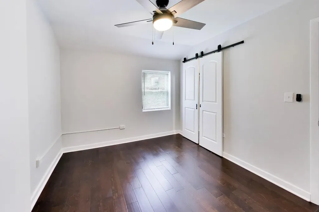 2504 East 96th Street Chicago IL 60617