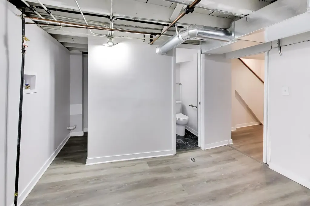 2504 East 96th Street Chicago IL 60617