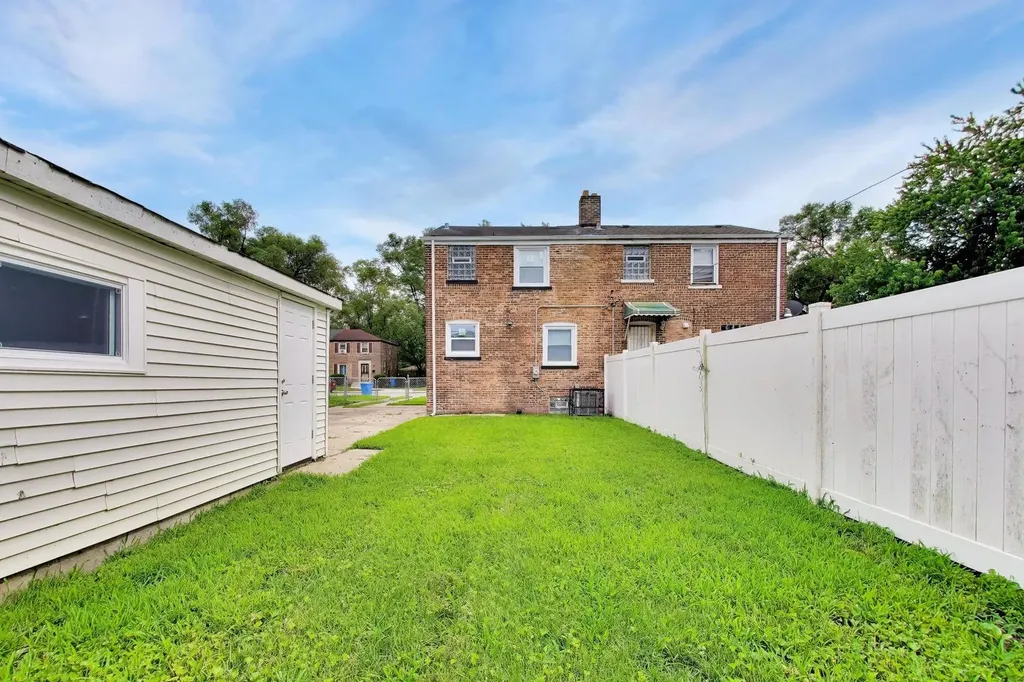 2504 East 96th Street Chicago IL 60617