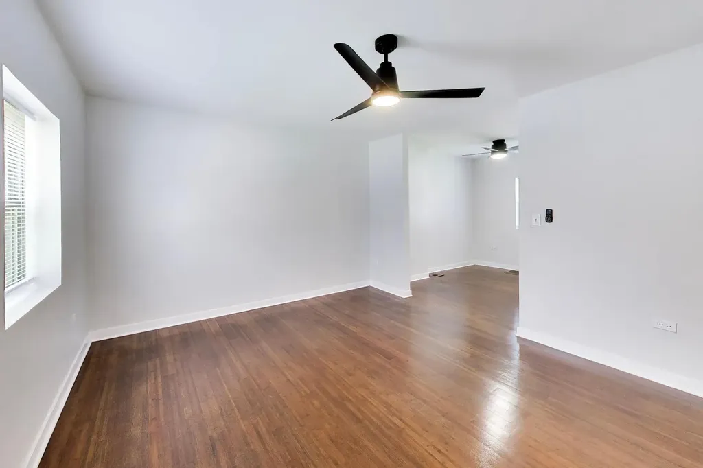 2504 East 96th Street Chicago IL 60617