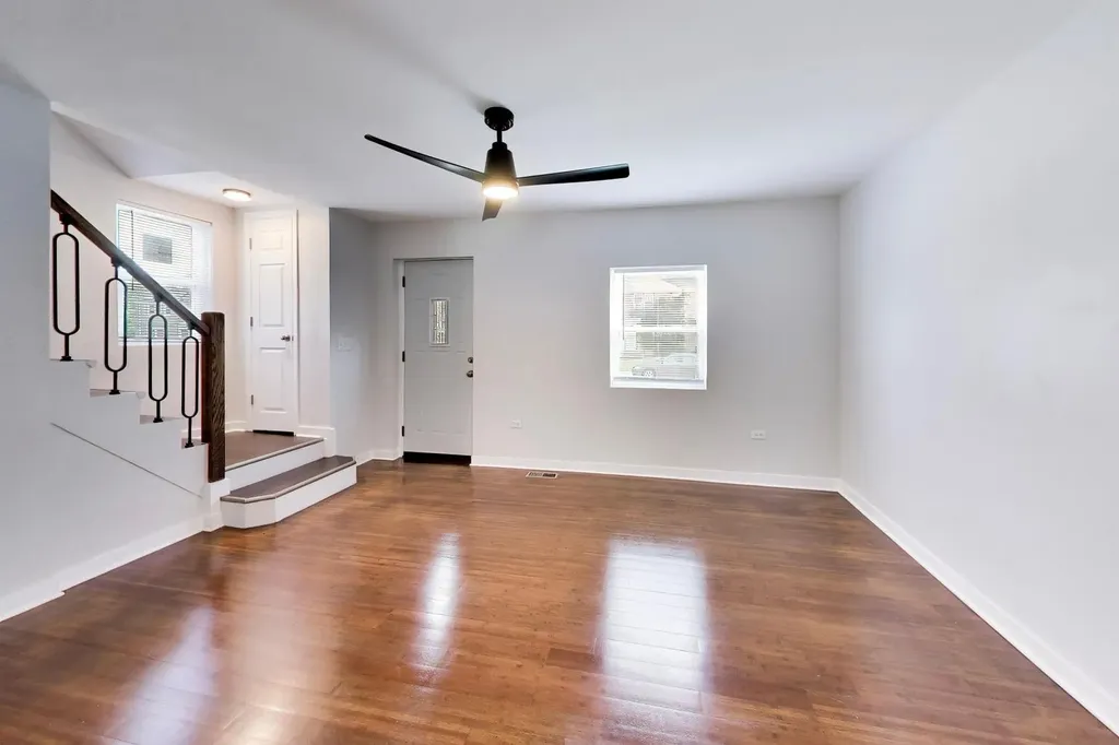 2504 East 96th Street Chicago IL 60617