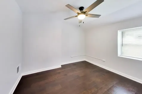 2504 East 96th Street Chicago IL 60617