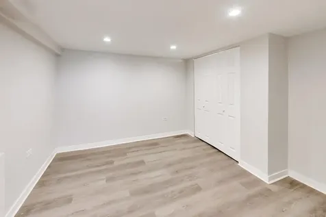2504 East 96th Street Chicago IL 60617