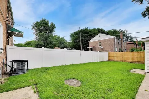 2504 East 96th Street Chicago IL 60617