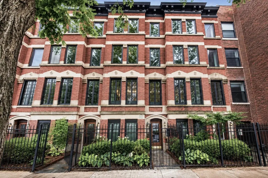 319 West Webster Avenue Chicago IL 60614