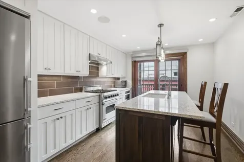 319 West Webster Avenue Chicago IL 60614