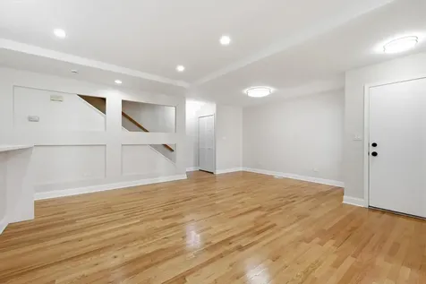 5510 South Cornell Avenue Chicago IL 60637