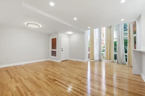 5510 South Cornell Avenue Chicago IL 60637