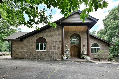 8951 West 99th Street Palos Hills IL 60465
