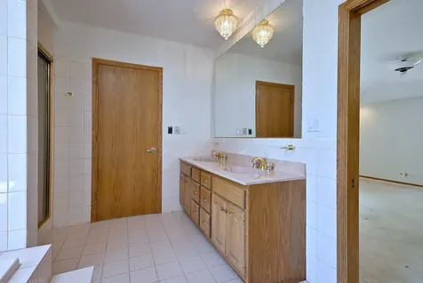 8951 West 99th Street Palos Hills IL 60465