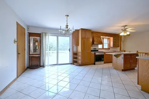 8951 West 99th Street Palos Hills IL 60465