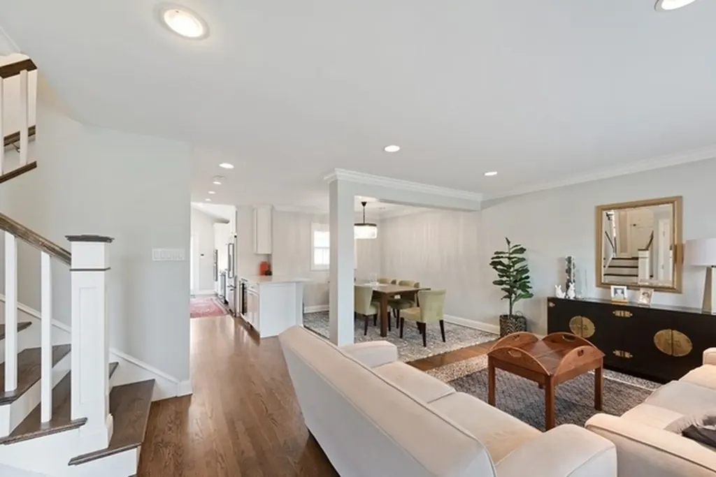 1605 South Greenwood Avenue Park Ridge IL 60068