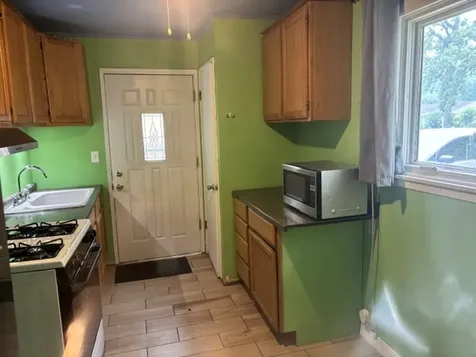 22 Meadowlark Lane Carpentersville IL 60110